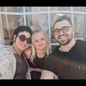 Meet your Posher, Nicholas